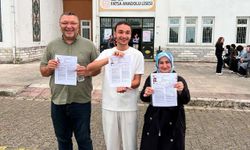 Anne, baba ve oğul aynı okulda YKS heyecanı yaşadı