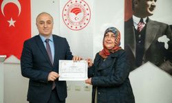Eskişehir’de tarıma kırmızı altın dopingi: Safran yetiştiren 44 üretici sertifikasını aldı
