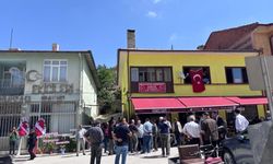 MHP Sivrihisar İlçe Başkanlığı'nın yeni hizmet binası hizmete açıldı