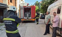 Eskişehir'de bir inşaatta çıkan yangın, itfaiye ekipleri tarafından söndürüldü
