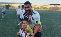 Kaptan, oğlu Yiğit Asaf'la kutladı