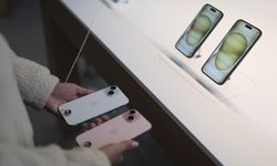 Siri baştan aşağı yenileniyor: Apple’da tarihi yapay zekâ ve CEO dönemi!