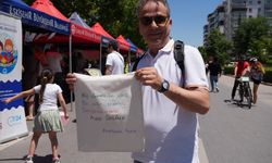 Atatürk Bulvarı “Arabasız Pazar” ile renkli görüntülere sahne oldu