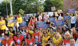 Eskişehir’de öğretmenlerden oturma eylemi: Hakkımızı alana kadar mücadelemiz devam edecek