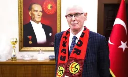 Kazım Kurt’tan Eskişehirspor çıkışı: “Başarıda protokolde olanlar, zor zamanda ortadan kayboluyor”