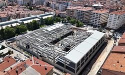 Kurtuluş Kapalı Pazar Yeri’nde çalışmalar hız kesmeden sürüyor