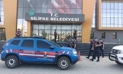 Silifke Belediyesi'ne yolsuzluk operasyonu: Belediye başkanı dahil 19 gözaltı