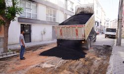 Tepebaşı’nda yol bakım ve asfalt mesaisi sürüyor