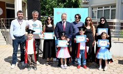 Anadolu Üniversitesi’nde gurur günü: Özel çocukların mezuniyet coşkusu