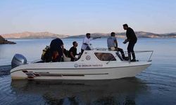 Yüzmek için göle giren çocuk kayboldu