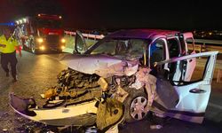 Hafif ticari araç otomobille çarpıştı: 5 yaralı