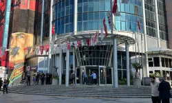 İzmit Belediyesi'ne şafak operasyonu: Belediye Başkanı gözaltında