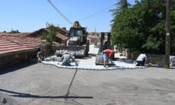 Dutluca Mahallesi’nde kilit taş yol çalışması devam ediyor