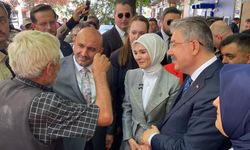 Bakan Göktaş, Eskişehir'de çarşı esnafını ziyaret etti