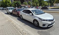 Eskişehir'de 3 aracın karıştığı zincirleme trafik kazası ucuz atlatıldı