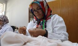 Eskişehir'de iğne oyası sanatı geleceğe ilmek ilmek taşınıyor