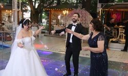Eskişehir'de uluslararası düğün: Tayvanlı aile çiftetelliyle mest etti