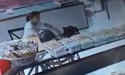 Eskişehir'de akılalmaz hırsızlık: Şekerliği çantasına koyup gitti