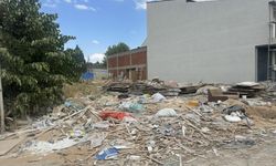 Baksan Sanayi Sitesi’nde moloz tepkisi: Boş arazi atık alanına döndü