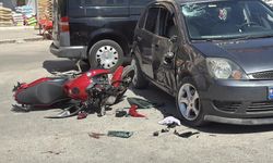 Eskişehir manevra yapan otomobille motosiklet çarpıştı: 18 yaşındaki sürücü yaralandı