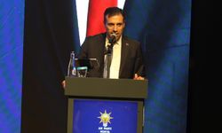 Bakan Kacır: "Ay yıldızlı bayrağımızı kendi uzay aracımızla Ay'a ulaştıracağız"