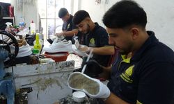 Bu da modern ayakkabı tamircisi: Babadan kalma mesleğini artık milyonlar izliyor, her ilden talep geliyor