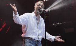 Resul Dindar ve Uğur Işılık Sivrihisar'da unutulmaz bir gece yaşattı