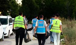 AK Parti Odunpazarı Gençlik Kolları'ndan Kanlıkavak Parkı'nda çevre temizliği