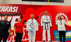 Mavi Spor karatede fena esti