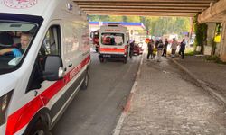 Otomobil ile tır çarpıştı