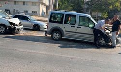 Eskişehir'de 4 aracın karıştığı zincirleme kaza: 2 yaralı