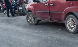 Eskişehir'de otomobil motosiklete çarptı: 2 yaralı
