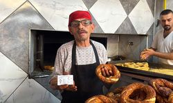 Eskişehir'de soyadıyla mesleği özdeşleşen simit ustası