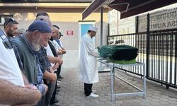 Eskişehir'de arkadaşı tarafından bıçaklanarak öldürülen esnaf son yolculuğuna uğurlandı
