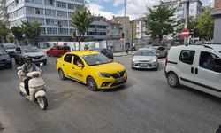 Eskişehir’de trafik ışıkları söndü, sürücüler ve yayalar zor anlar yaşadı