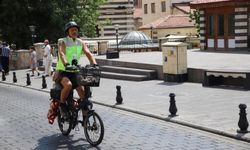 İş yerini kapatan gezgin, bisikletiyle Türkiye'yi turluyor