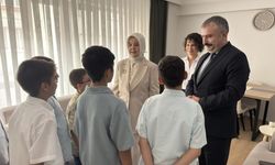 Bakan Yardımcısı Leman Yenigün Eskişehir’de çocuklar ve koruyucu aileyle buluştu