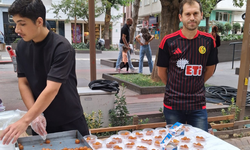 Eskişehir’de 30 Ağustos Zafer Bayramı’nda şehitler ve gaziler için hayır lokması dağıtıldı