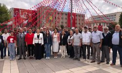 CHP Eskişehir’den 30 Ağustos’ta Atatürk Anıtı’na çelenk