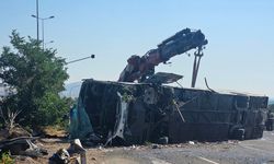 Kayseri’de yolcu otobüsü devrildi: Çok sayıda yaralı var