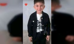 Araçta mahsur kalan 4 yaşındaki çocuk hayatını kaybetti