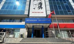 Menderes Belediyesi'ne rüşvet operasyonu! Belediye Başkanı İlkay Çiçek gözaltında