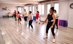 Tepebaşı’nda Spor ve Eğlence Bir Arada: Zumba Kurslarına Yoğun İlgi
