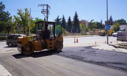 Tepebaşı’nda yollar yenileniyor: İstiklal Caddesi’nde asfalt mesaisi devam ediyor
