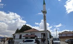 Eskişehir’de yıldırım düşmesi sonucu minaresi yıkılmıştı: O cami yeniden ibadete açıldı