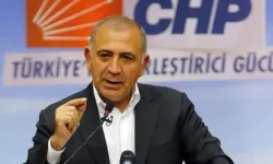 Gürsel Tekin’in CHP İstanbul İl Başkanlığı görevi sona erdi