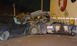 Bursa’da tır ile otomobil çarpıştı: 1 ölü, 7 yaralı