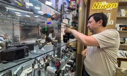 Eskişehir’de gençlerin yeni tutkusu: Eski fotoğraf makineleri