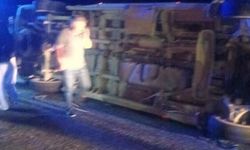 Yolcu minibüsü devrildi: 9 yaralı