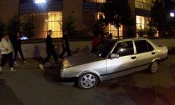 Eskişehir’de AVM önünde gergin anlar: Şahsa sözlü saldırı kask kamerasında